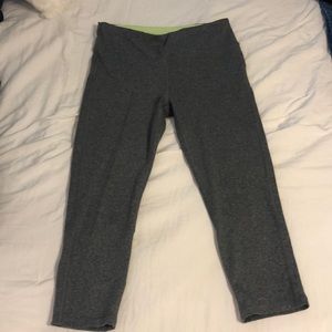 Cropped Yoga Pants!!